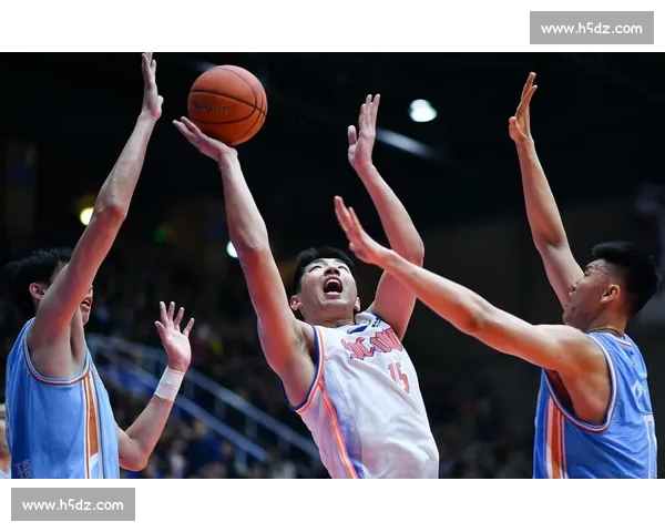 聚焦CBA赛事比分波动解析各队攻防走势与关键战役胜负全景观察